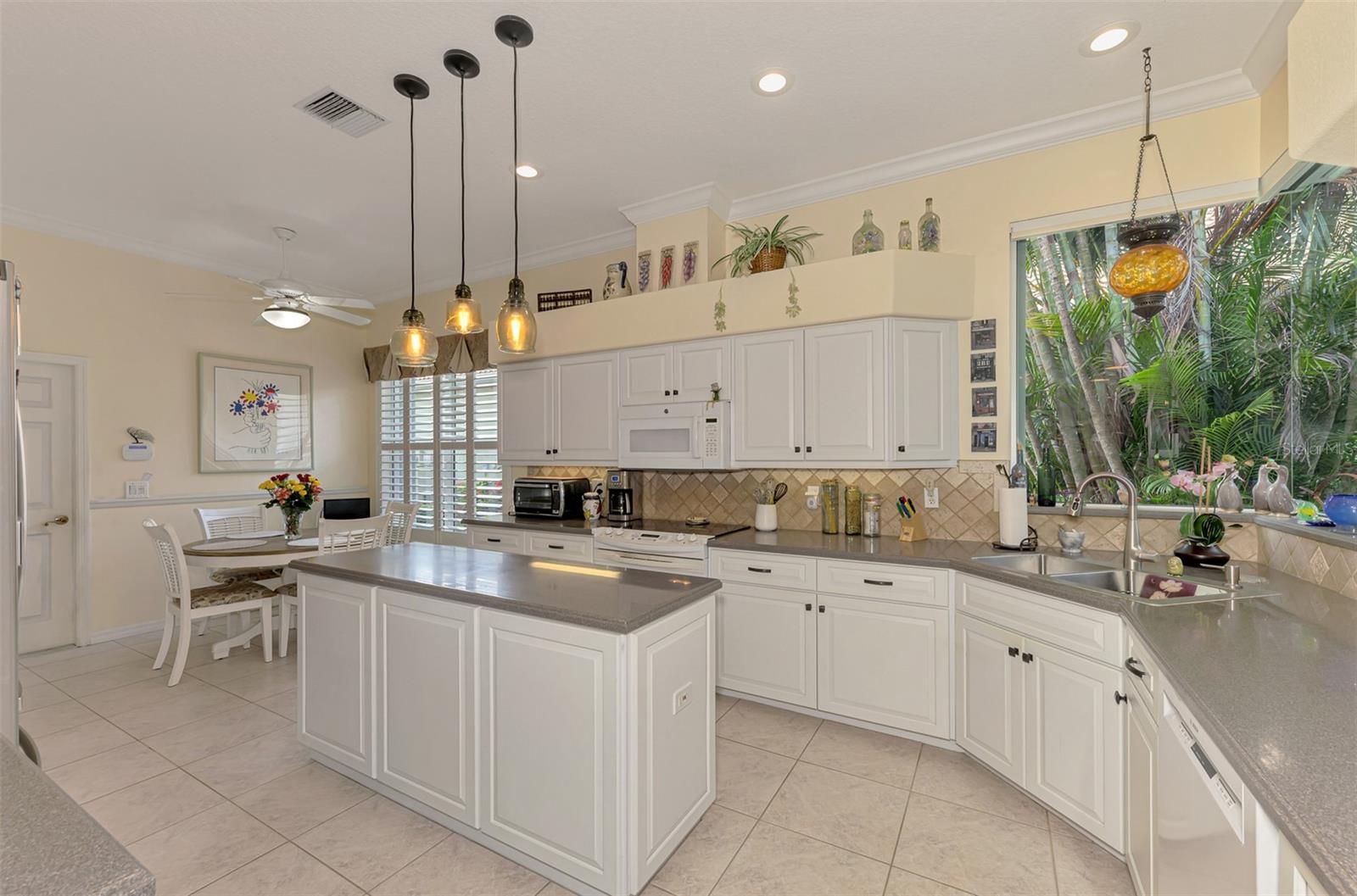 625 MISTY PINE DR, VENICE, FL — photo 17