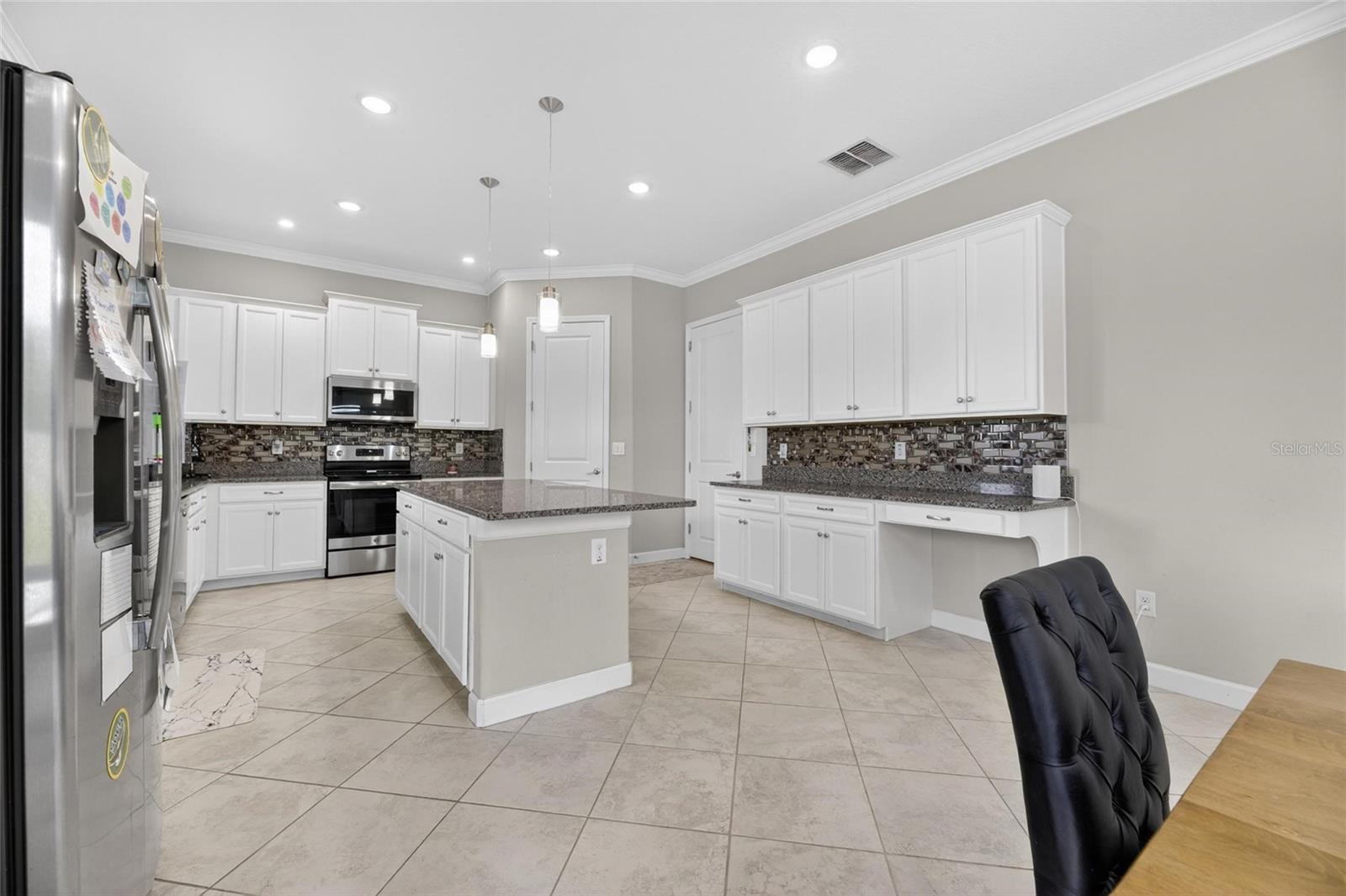2905 HILLIARD DR, WESLEY CHAPEL, FL — photo 4