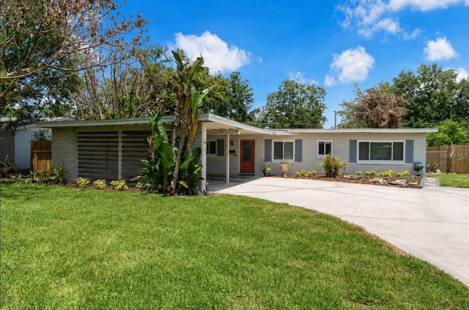 2215 WOODCREST DR, WINTER PARK, FL
