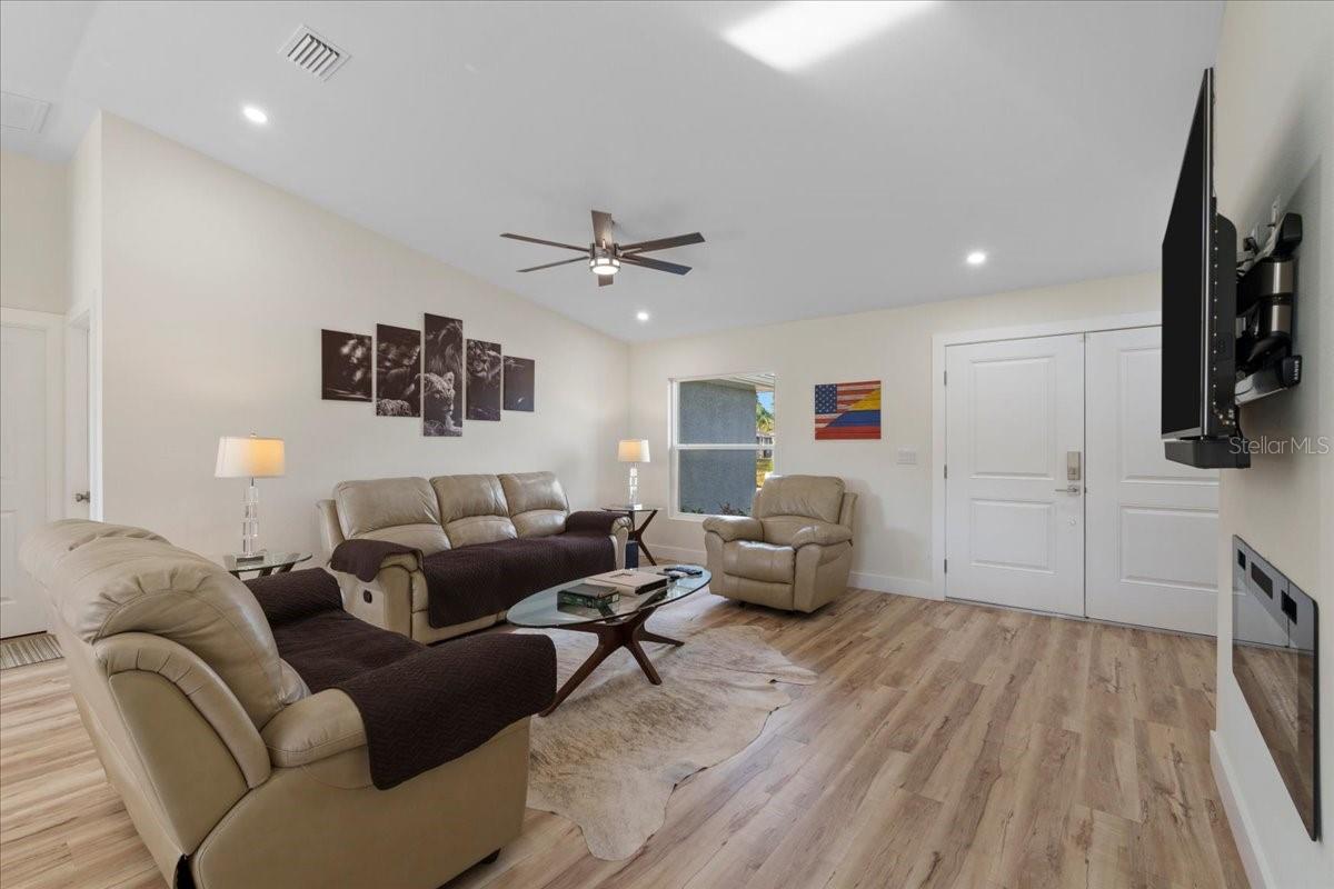 2405 VANCOUVER LN, NORTH PORT, FL — photo 7