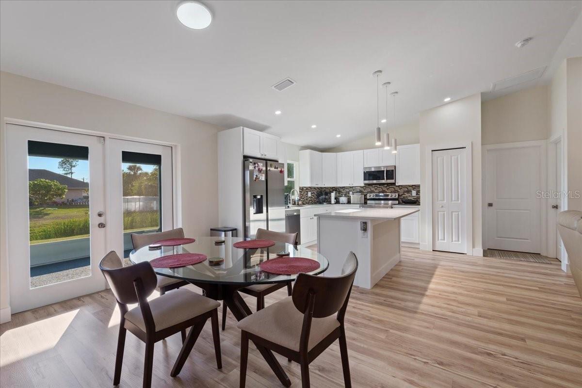 2405 VANCOUVER LN, NORTH PORT, FL — photo 13