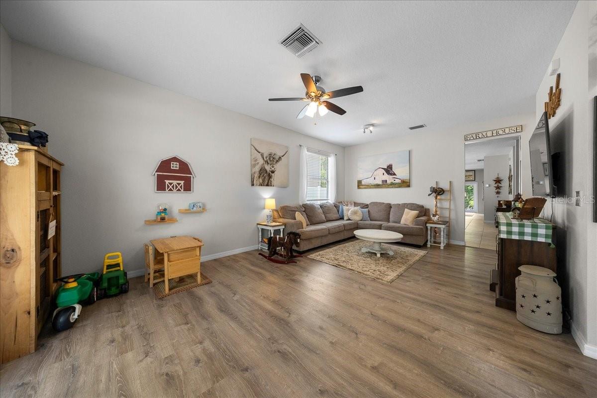 12044 COLONY LAKES BLVD, NEW PORT RICHEY, FL — photo 15