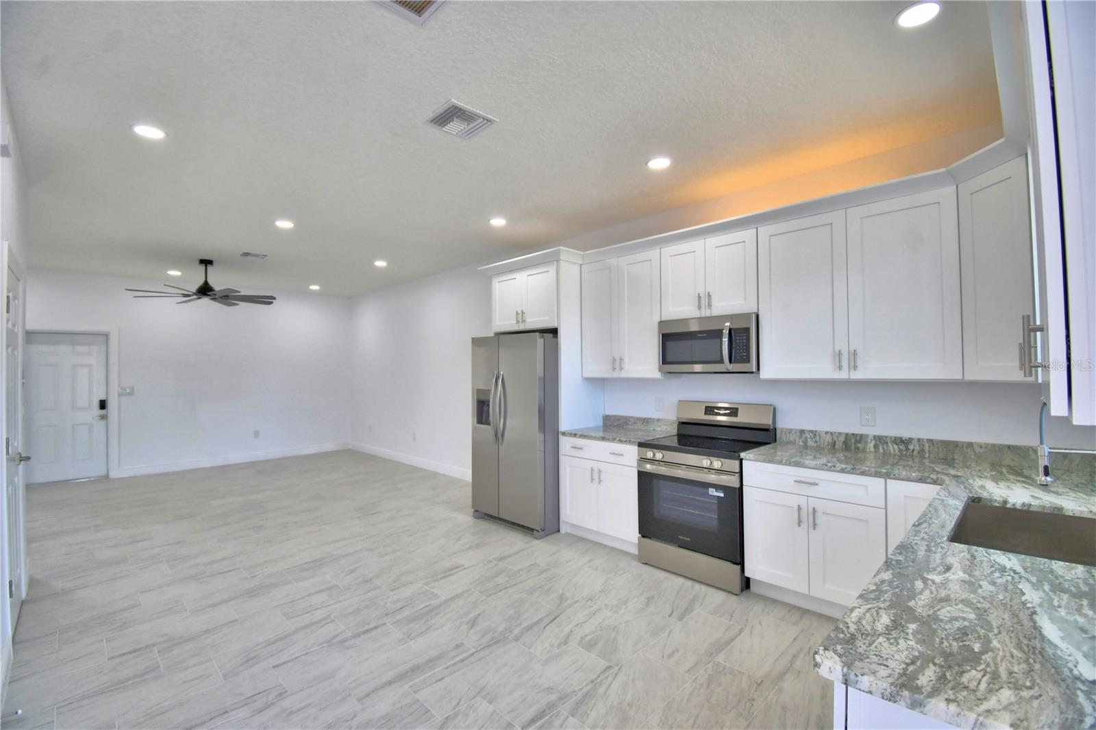 7951 SARASOTA DR #A, INDIAN LAKE ESTATES, FL — photo 8
