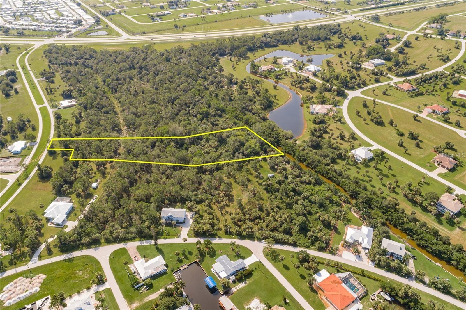 24511 YACHT CLUB BLVD, PUNTA GORDA, FL