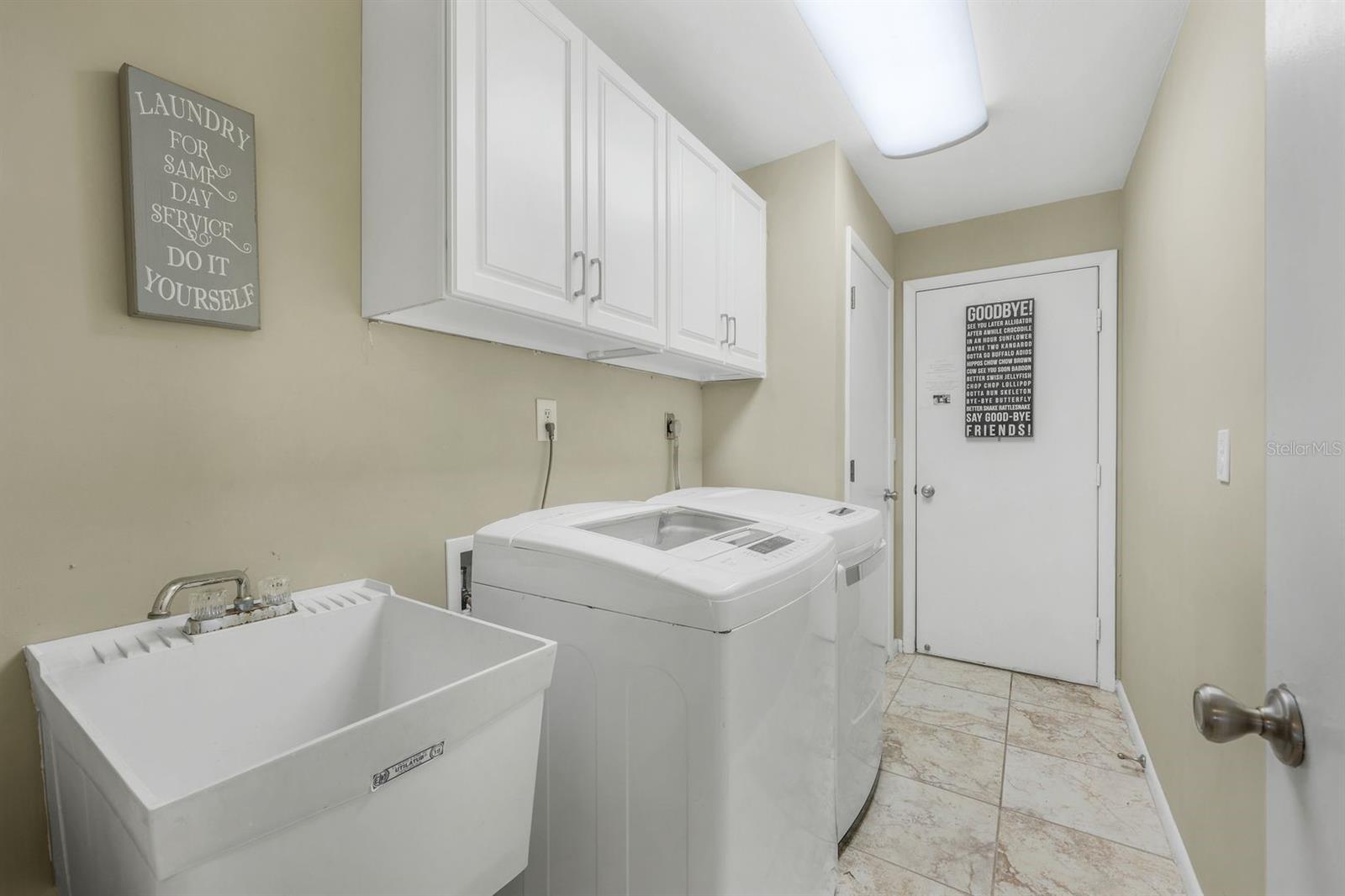 719 EL DORADO PKWY W, CAPE CORAL, FL — photo 33