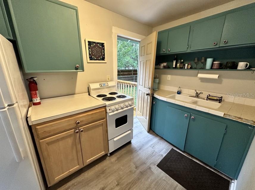 725 NE 5TH AVE, GAINESVILLE, FL — photo 8