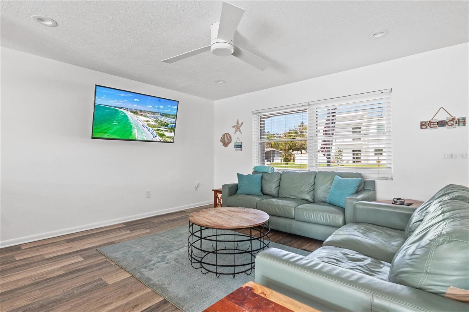 2572 JEFFERSON CIR, SARASOTA, FL — photo 24