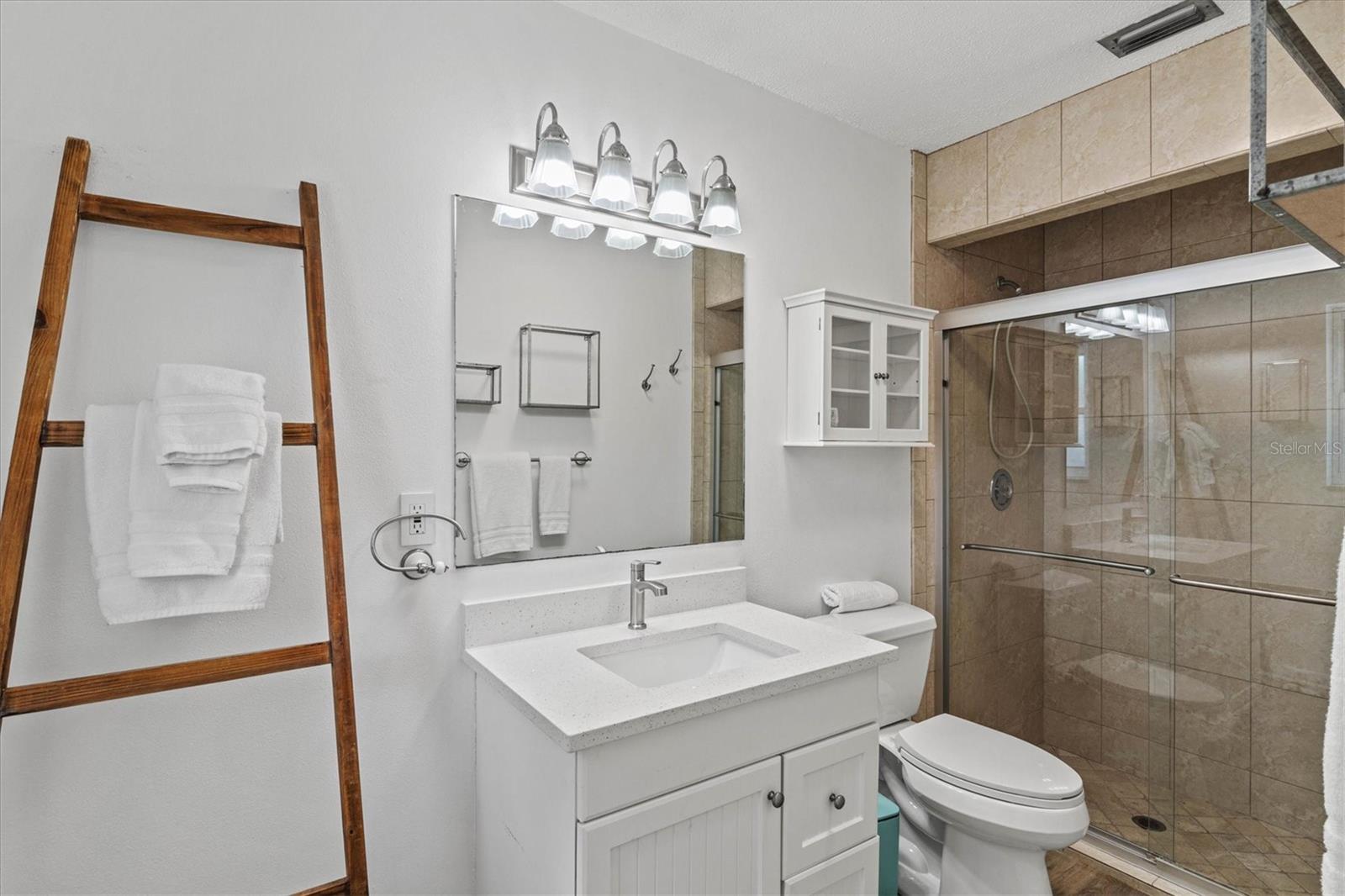 2572 JEFFERSON CIR, SARASOTA, FL — photo 34