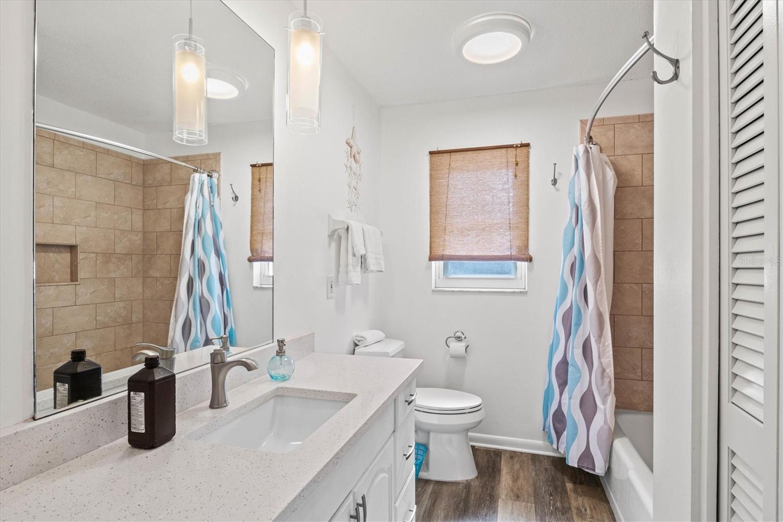 2572 JEFFERSON CIR, SARASOTA, FL — photo 40