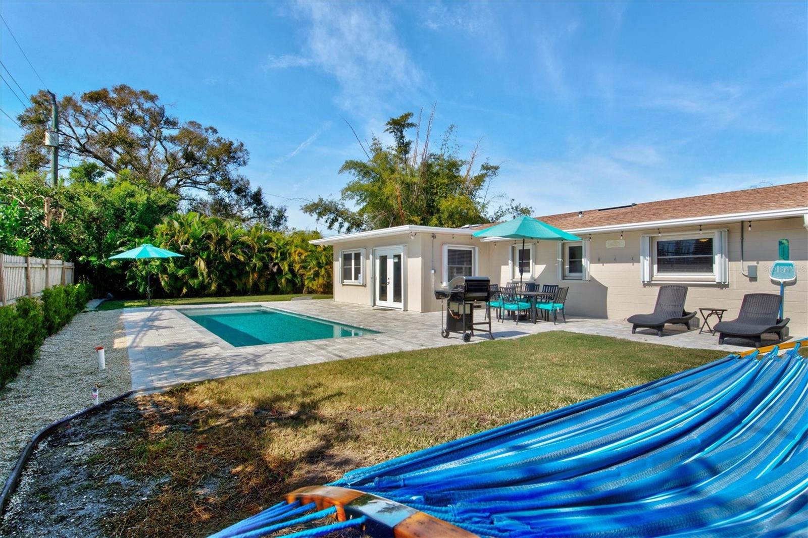 2572 JEFFERSON CIR, SARASOTA, FL — photo 54