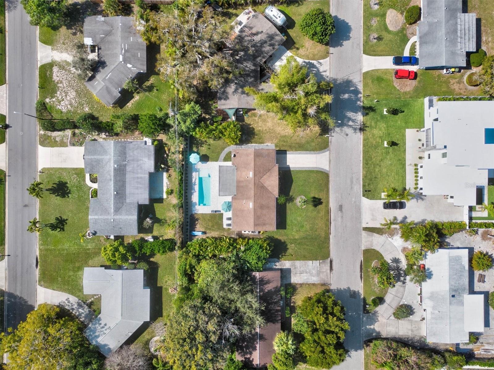 2572 JEFFERSON CIR, SARASOTA, FL — photo 63
