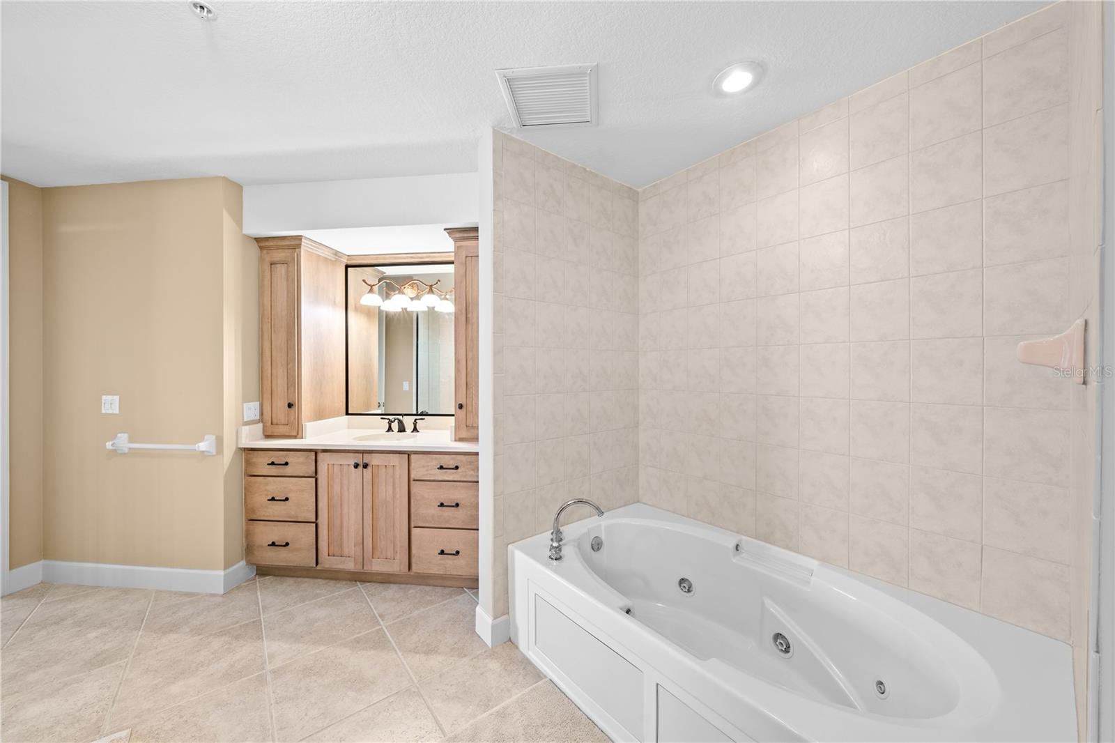 2855 S ATLANTIC AVE #201, DAYTONA BEACH, FL — photo 69