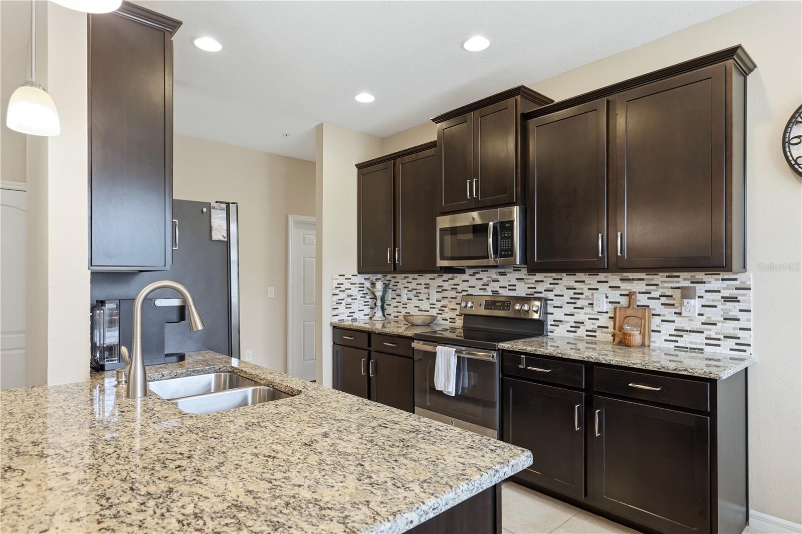 8423 KARPEAL DR #1501, SARASOTA, FL — photo 16