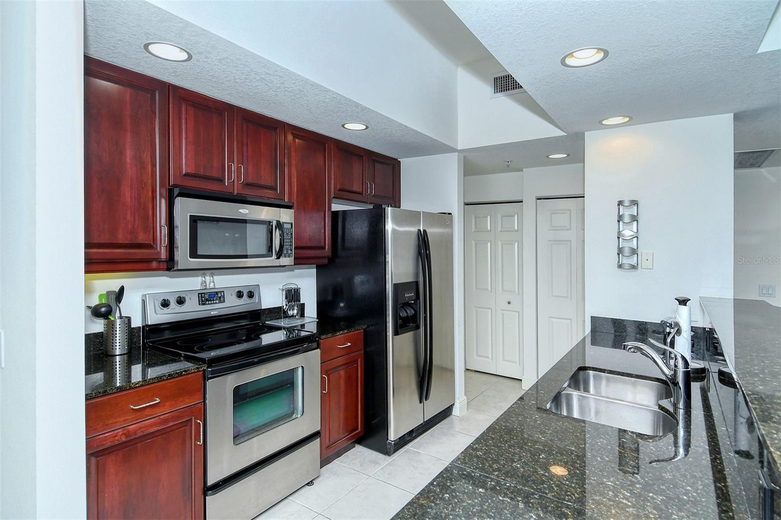 800 N TAMIAMI TRL #203, SARASOTA, FL — photo 17