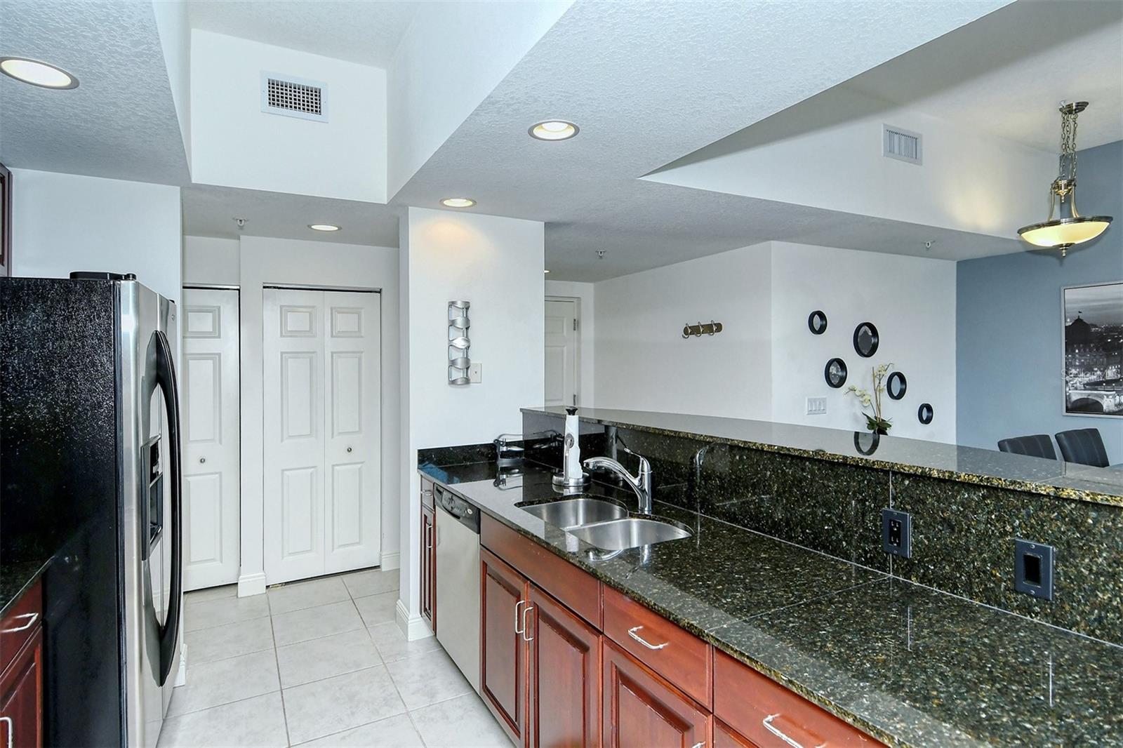 800 N TAMIAMI TRL #203, SARASOTA, FL — photo 18