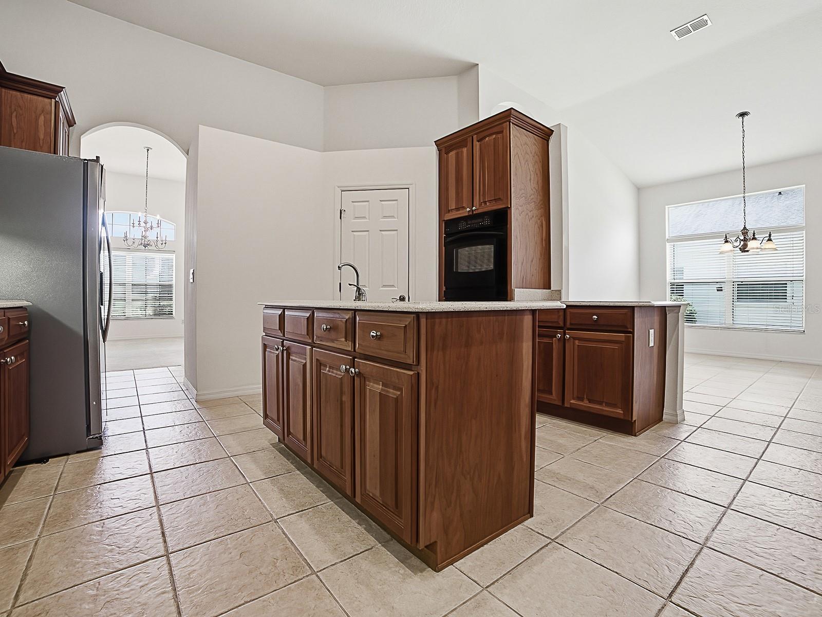 5106 CHANTICLEER DR, LEESBURG, FL — photo 9