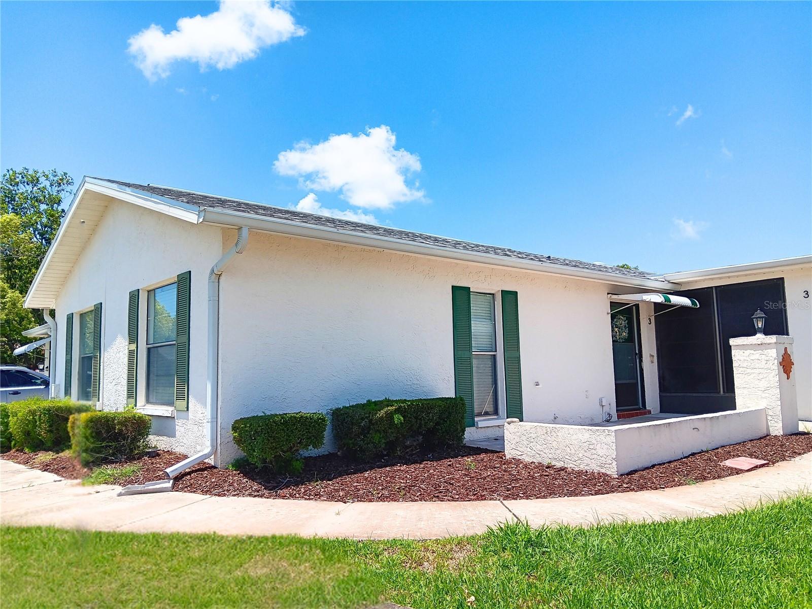 8150 BRADDOCK CIR #3, PORT RICHEY, FL — photo 2