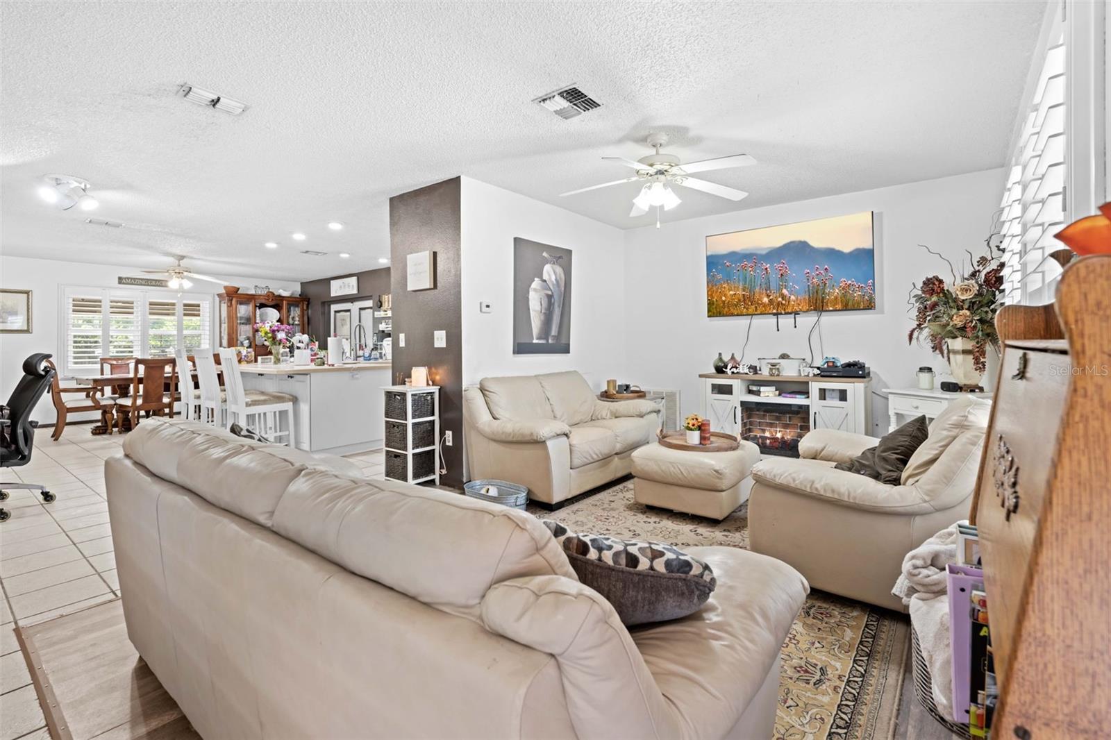 7458 GATES CIR, SPRING HILL, FL — photo 5