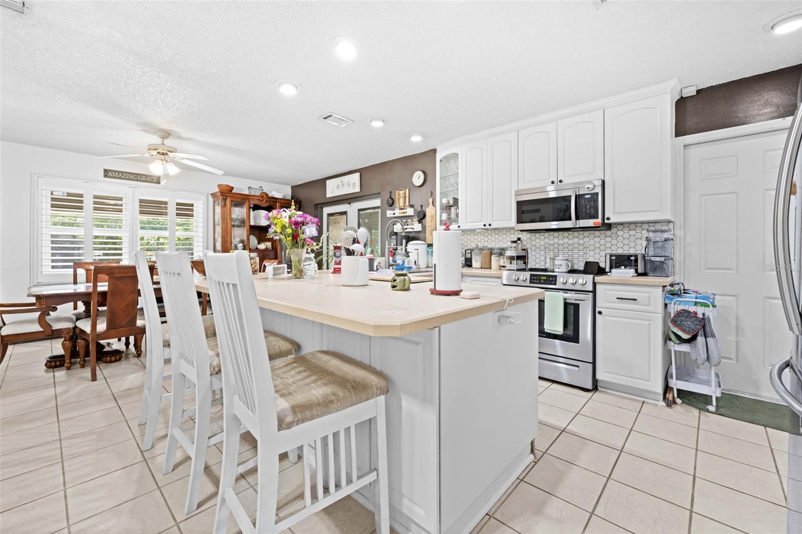 7458 GATES CIR, SPRING HILL, FL — photo 12