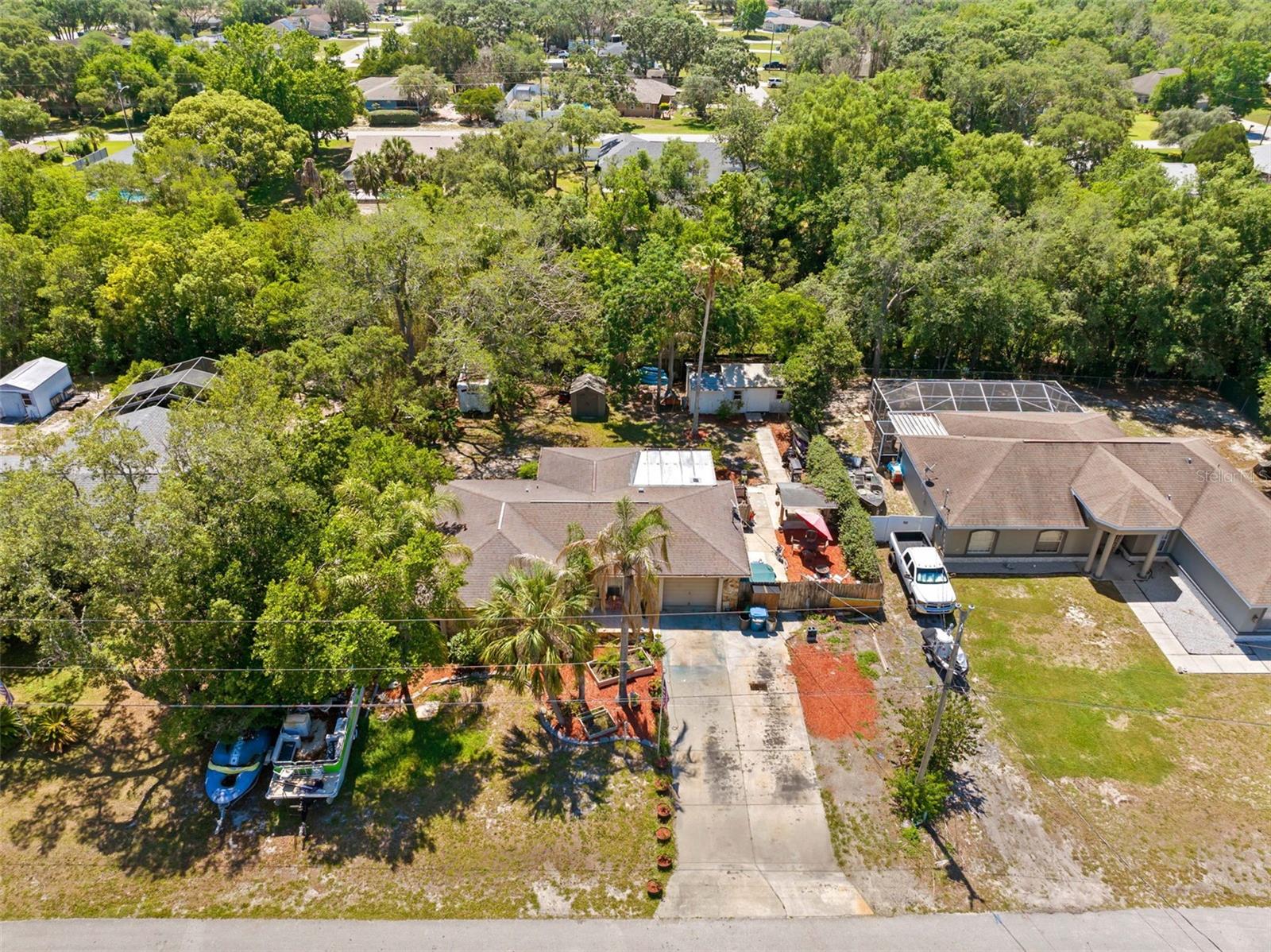 7458 GATES CIR, SPRING HILL, FL — photo 31