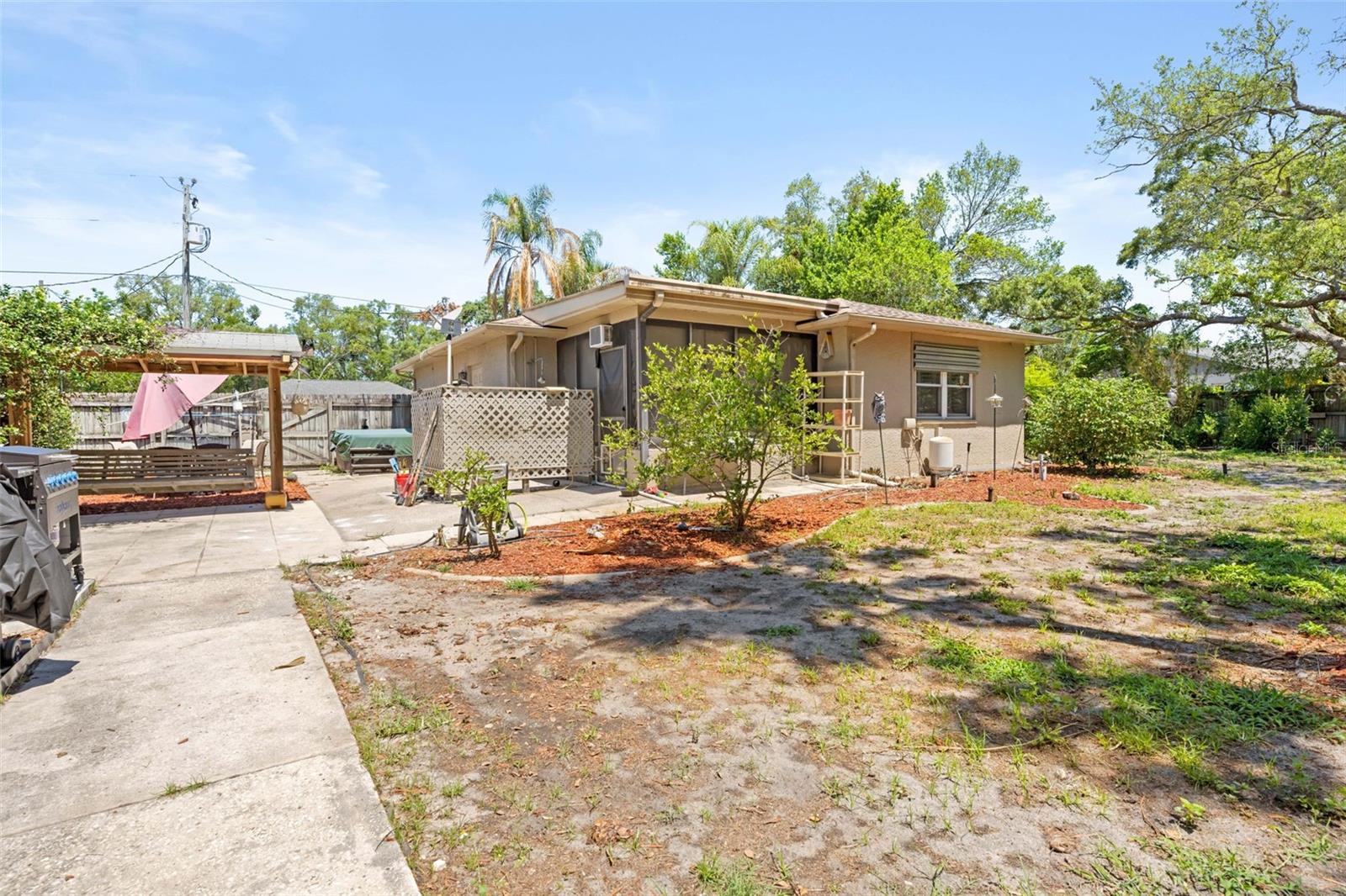 7458 GATES CIR, SPRING HILL, FL — photo 40
