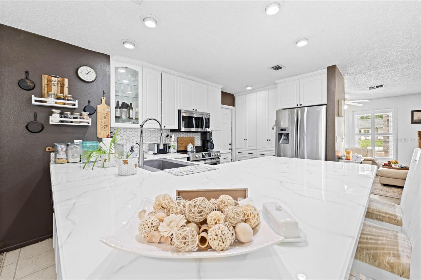7458 GATES CIR, SPRING HILL, FL — photo 21
