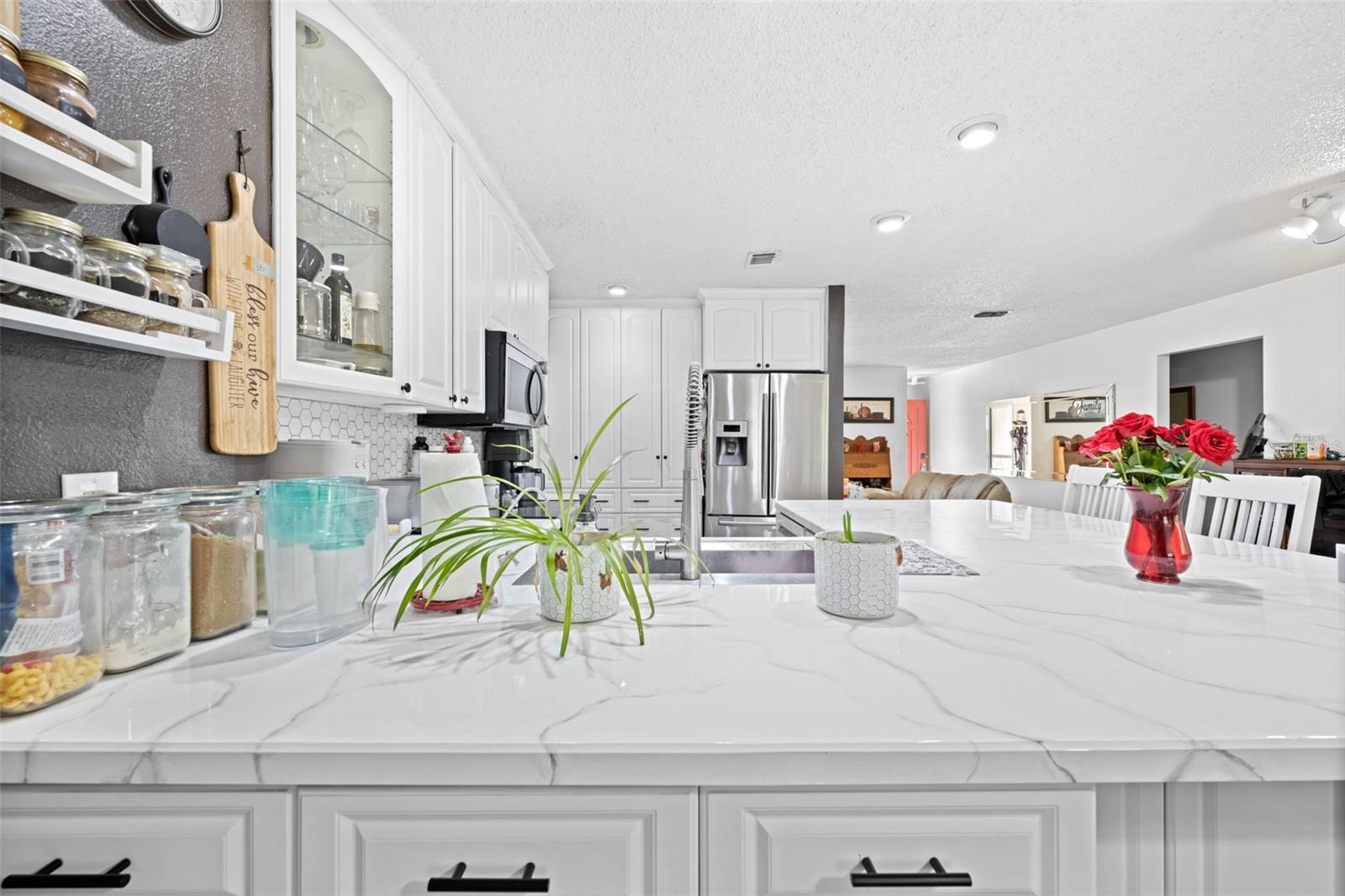 7458 GATES CIR, SPRING HILL, FL — photo 22