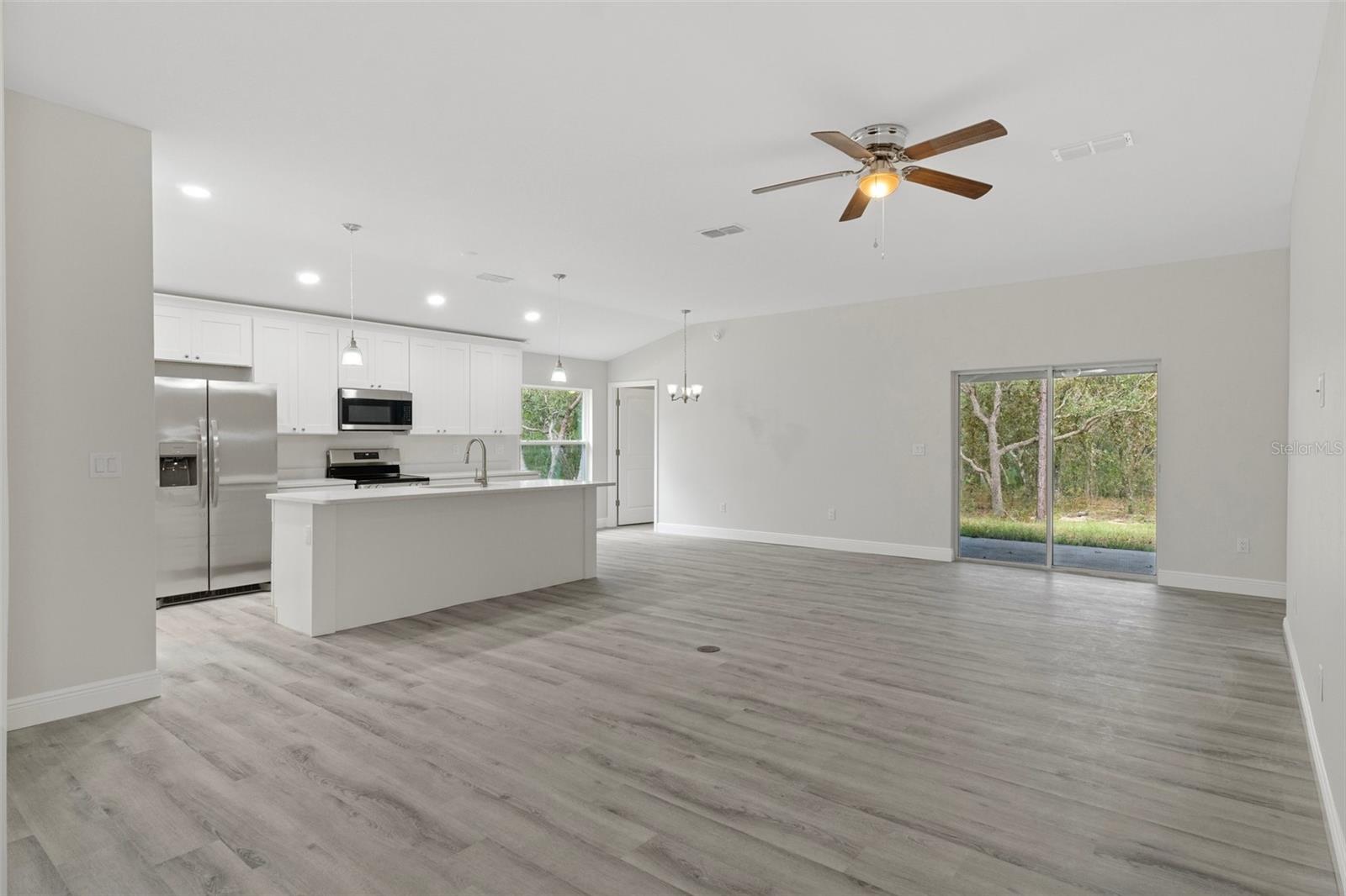 3735 E. ADAMS ST, HERNANDO, FL — photo 6