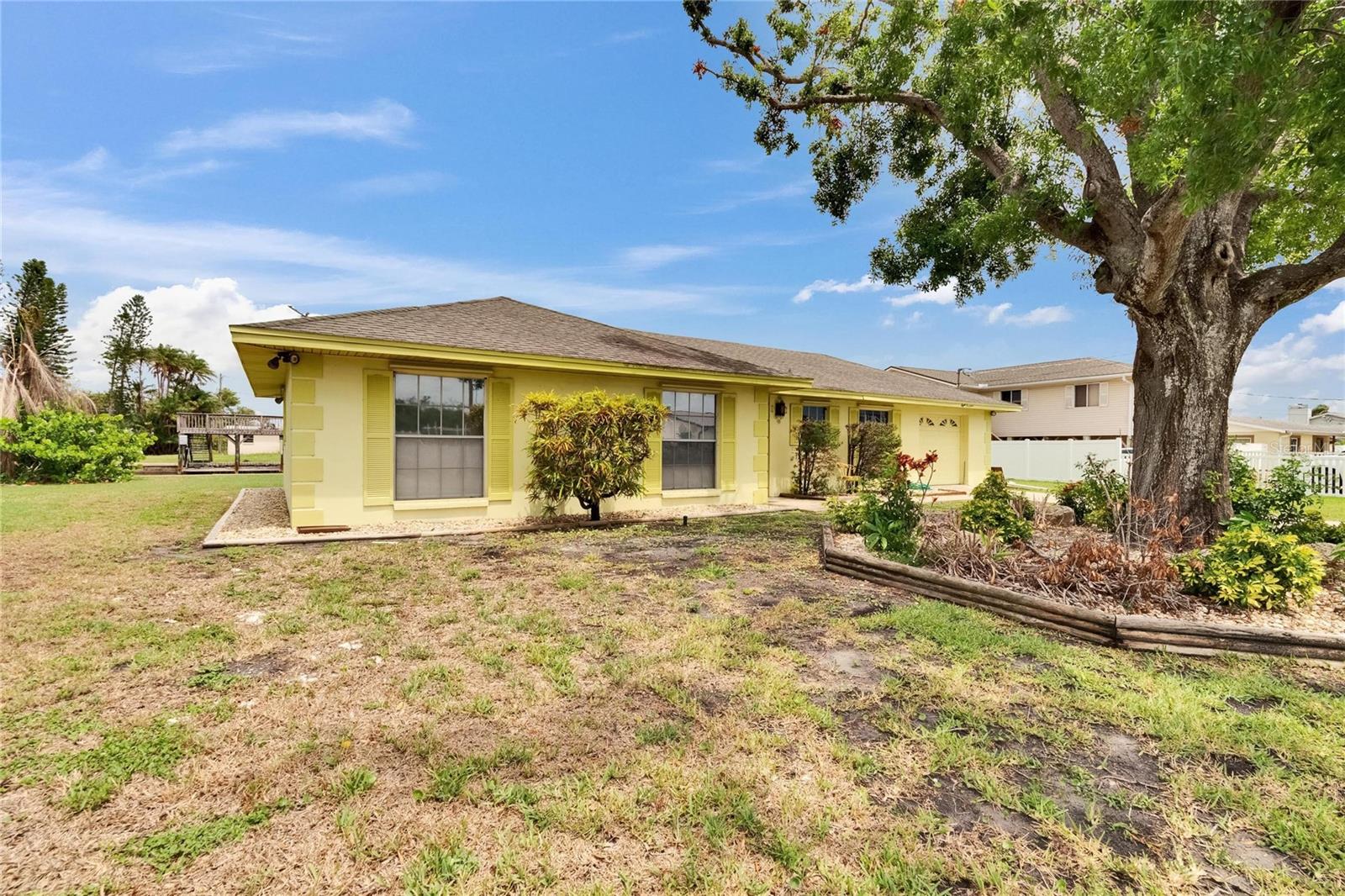 814 SEABREEZE DR, RUSKIN, FL — photo 8