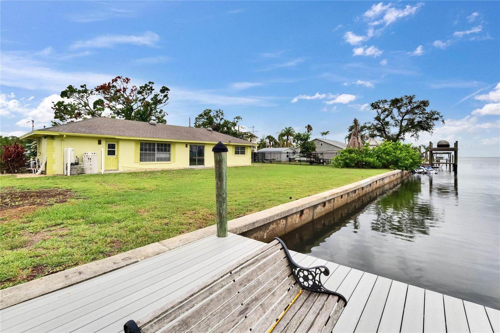 814 SEABREEZE DR, RUSKIN, FL — photo 36