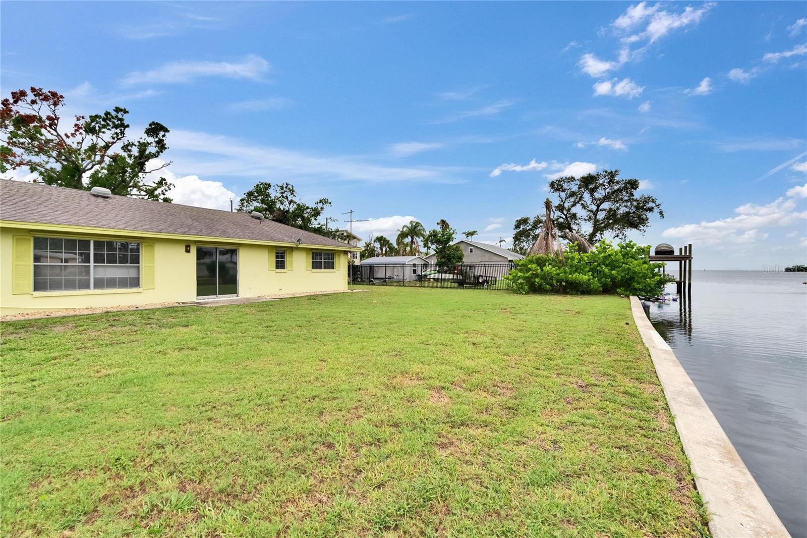 814 SEABREEZE DR, RUSKIN, FL — photo 38