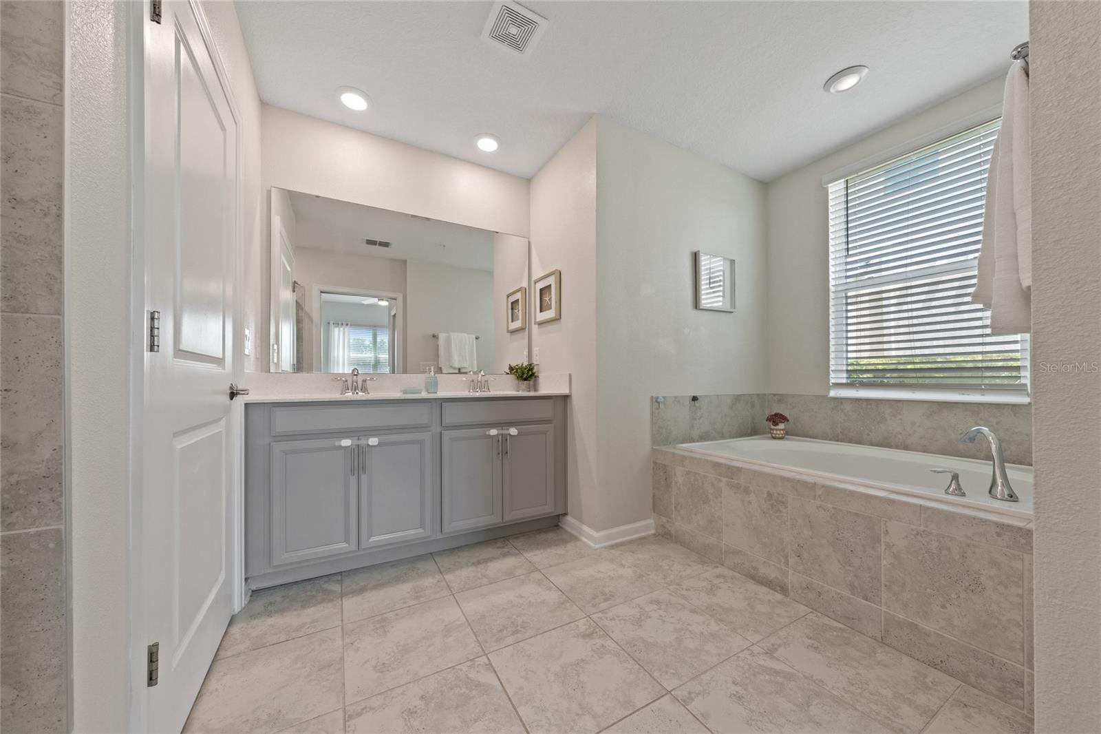 693 OCEAN COURSE AVE #1101, DAVENPORT, FL — photo 26