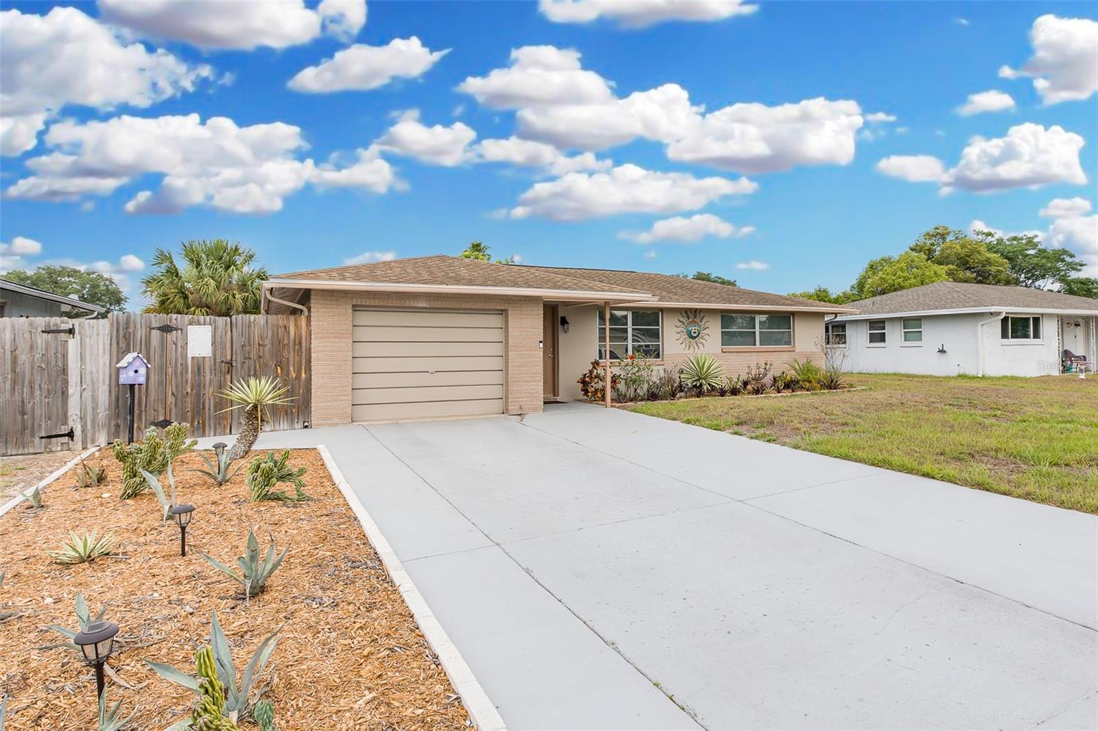 10117 GARDENIA LN, PORT RICHEY, FL