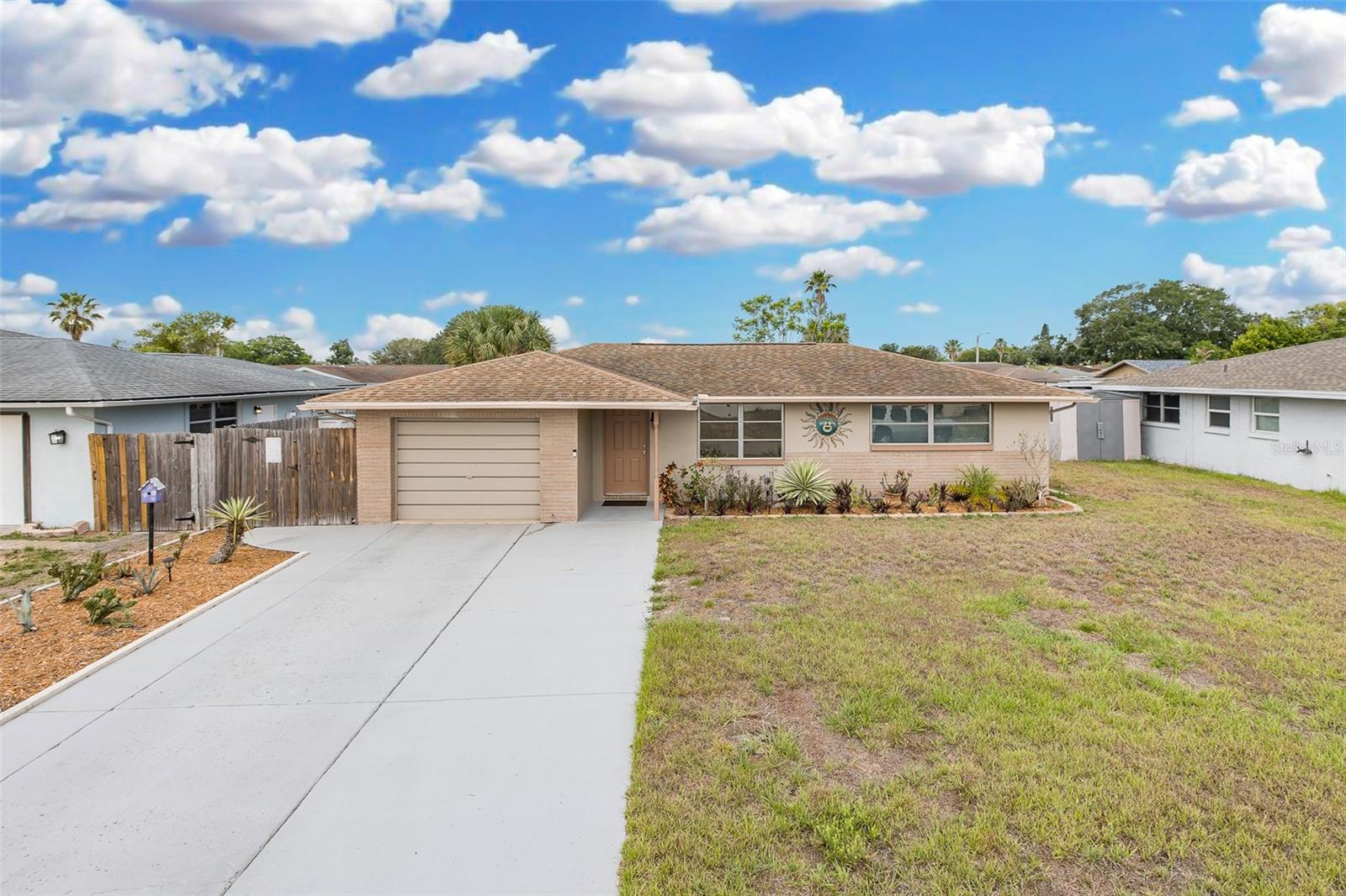 10117 GARDENIA LN, PORT RICHEY, FL — photo 2