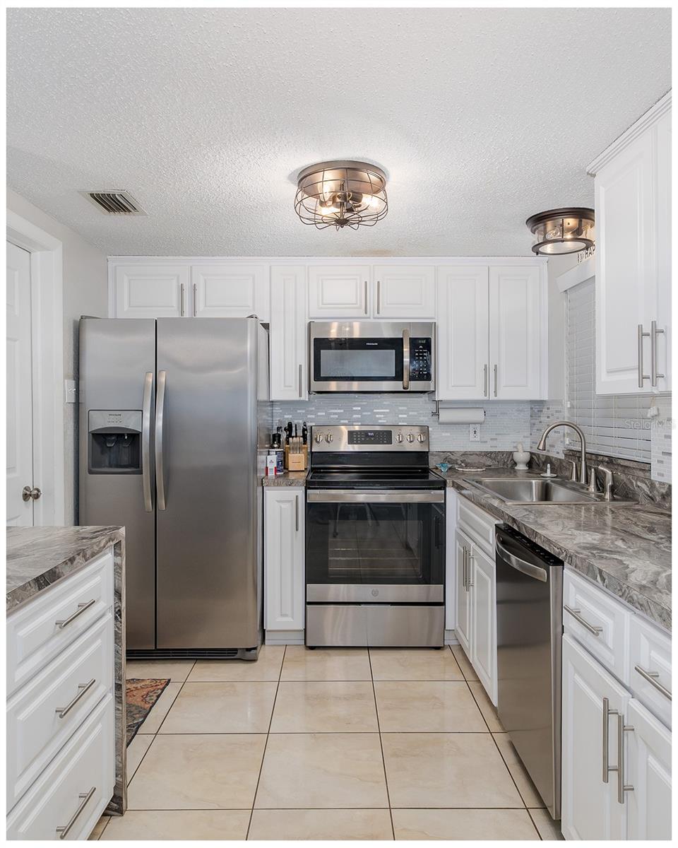 10117 GARDENIA LN, PORT RICHEY, FL — photo 15