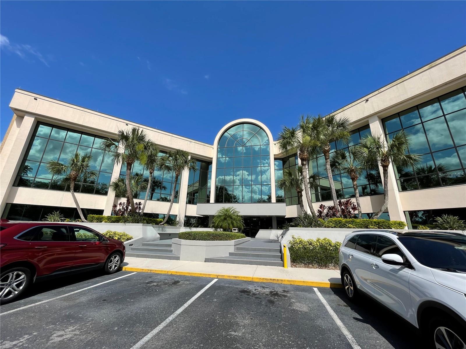 1300 CITIZENS BLVD, LEESBURG, FL — photo 4