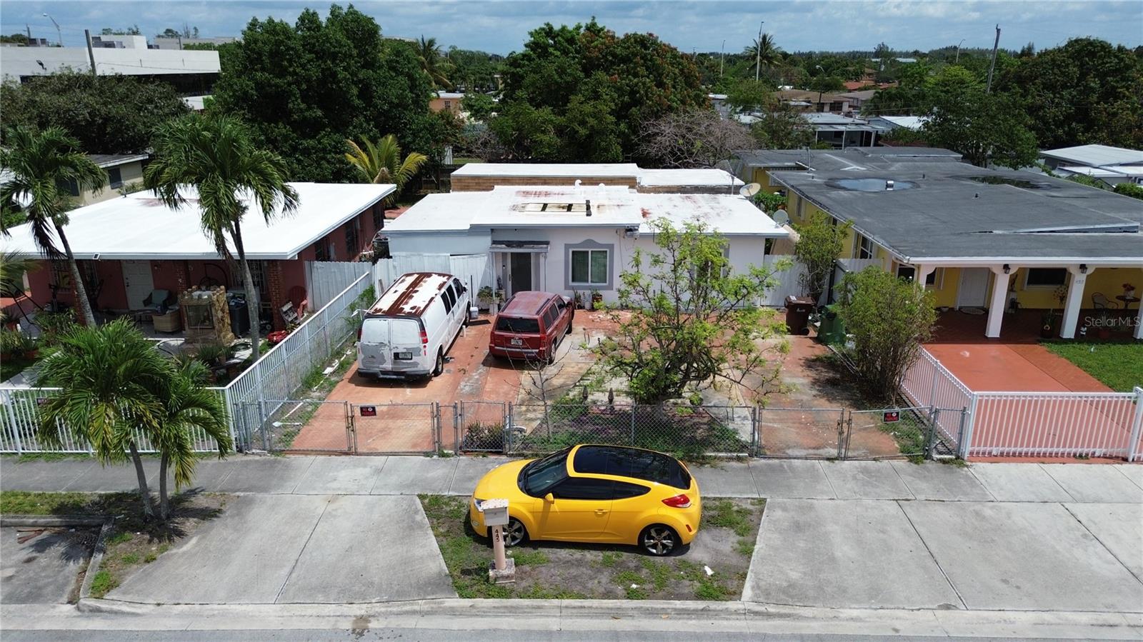 445 E 43RD ST, HIALEAH, FL