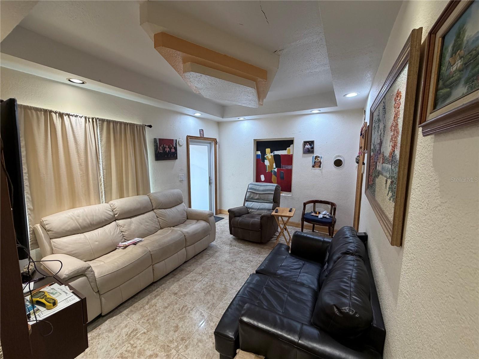 445 E 43RD ST, HIALEAH, FL — photo 8