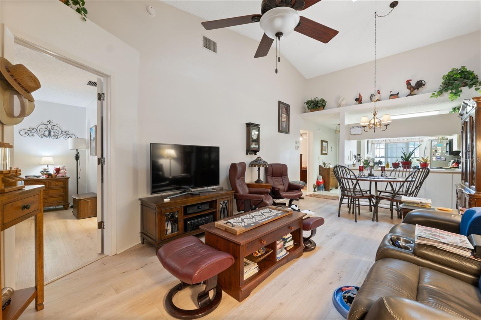 4557 GLEN HOLW, NEW PORT RICHEY, FL — photo 13