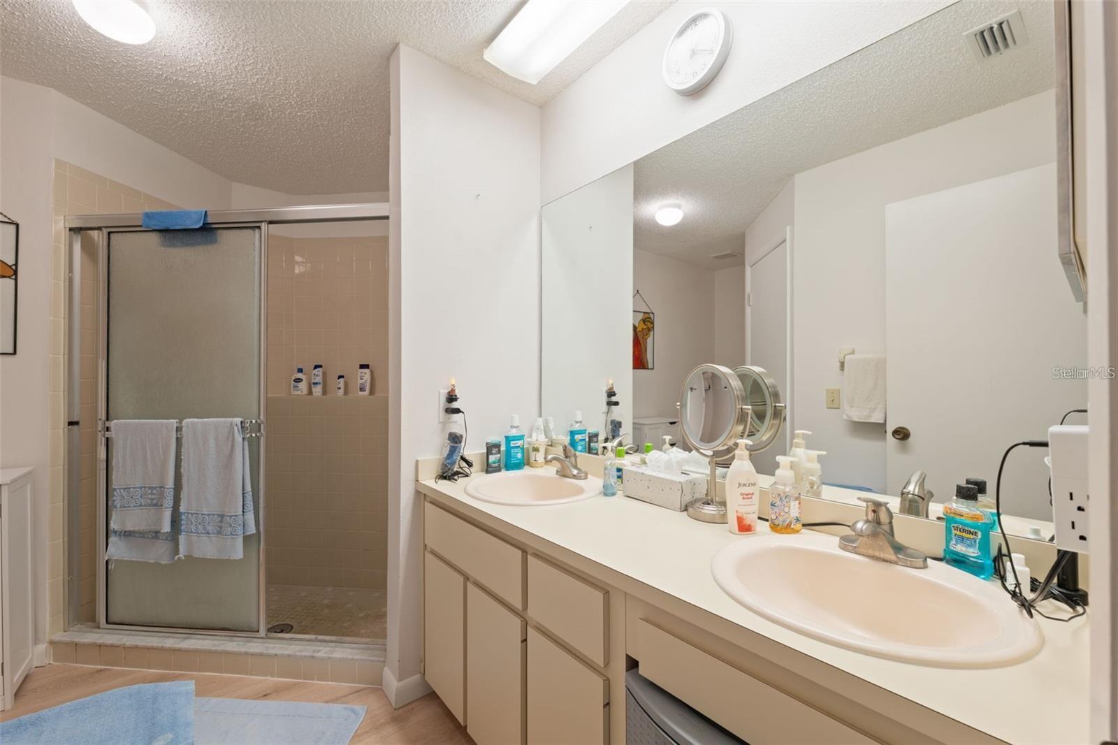 4557 GLEN HOLW, NEW PORT RICHEY, FL — photo 15