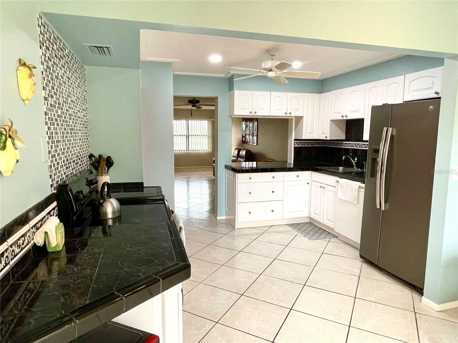 305 30TH AVE W #A307, BRADENTON, FL — photo 2