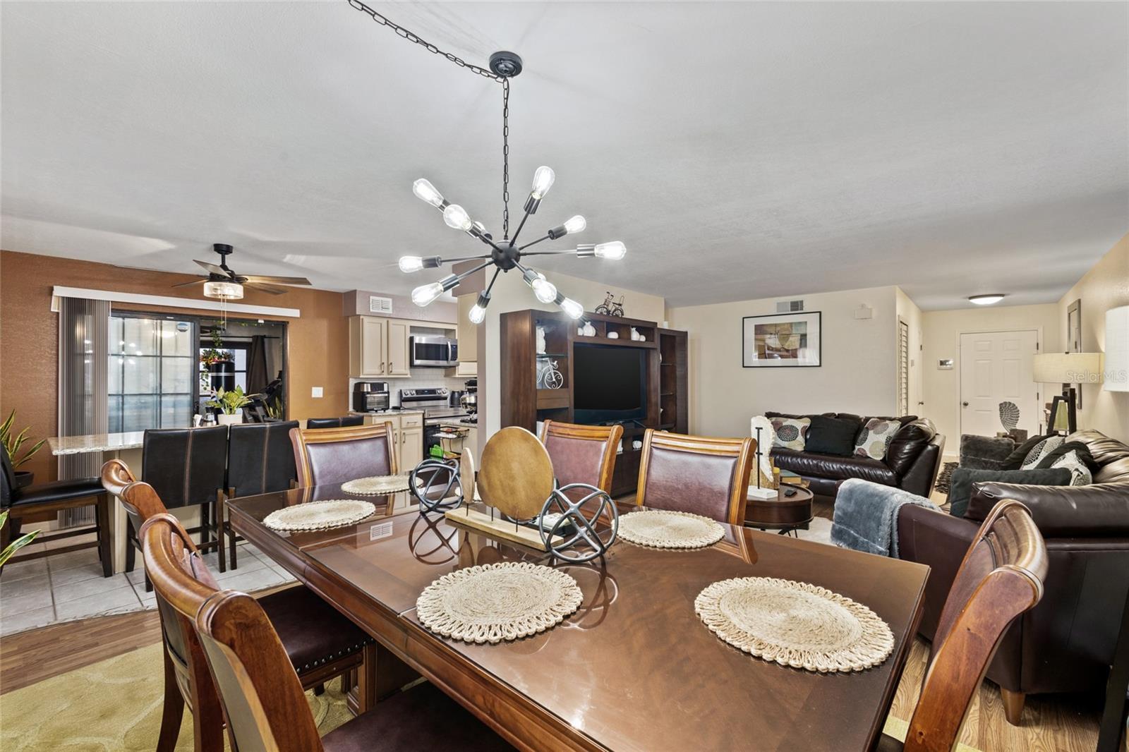 100 E OAK TERRACE DR #A2, LEESBURG, FL — photo 5