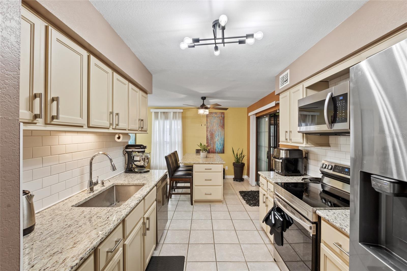 100 E OAK TERRACE DR #A2, LEESBURG, FL — photo 7