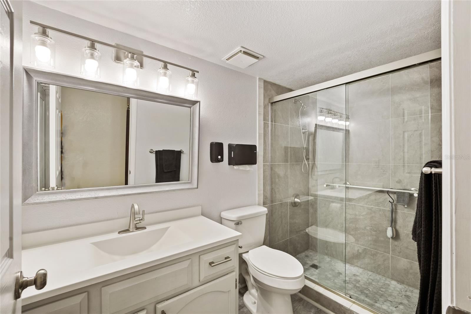100 E OAK TERRACE DR #A2, LEESBURG, FL — photo 25