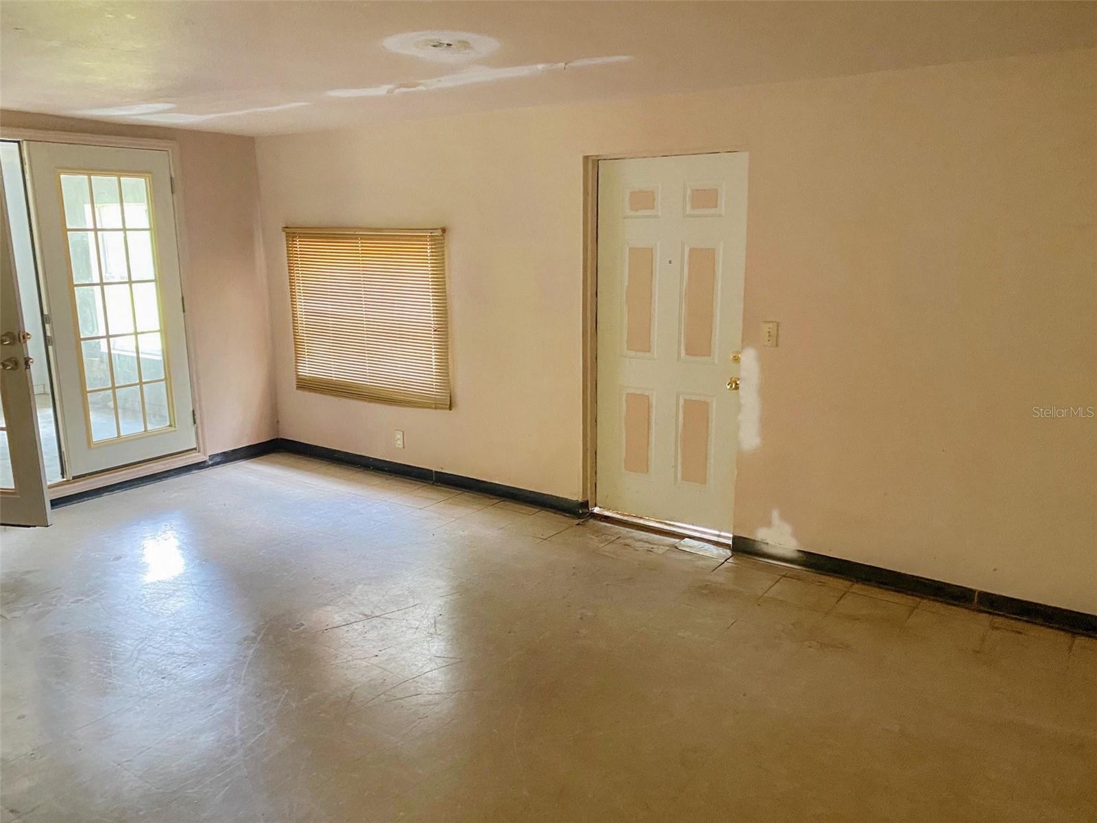 3716 E CLIFTON ST, TAMPA, FL — photo 3