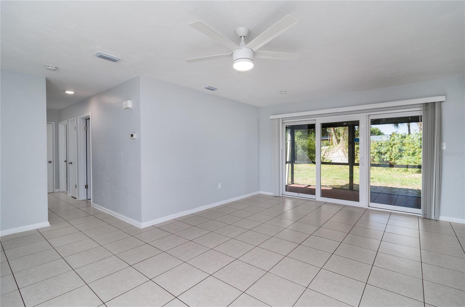 2159 FLOYD CT, PORT CHARLOTTE, FL — photo 3