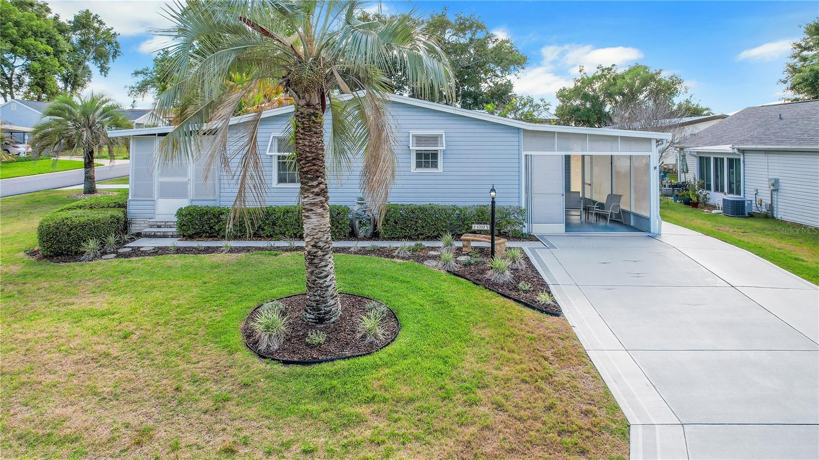 1202 POMPANO LN, THE VILLAGES, FL