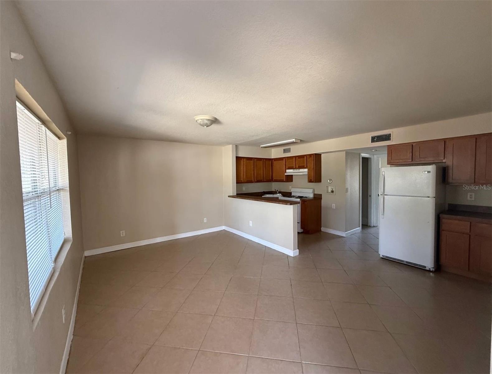 117 N EVERGREEN AVE #102, CLEARWATER, FL — photo 3