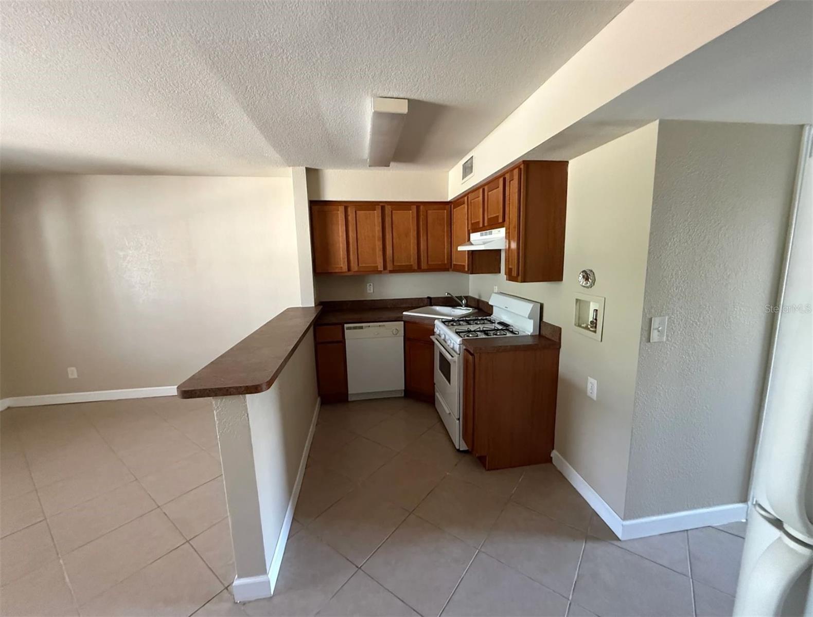 117 N EVERGREEN AVE #102, CLEARWATER, FL — photo 4