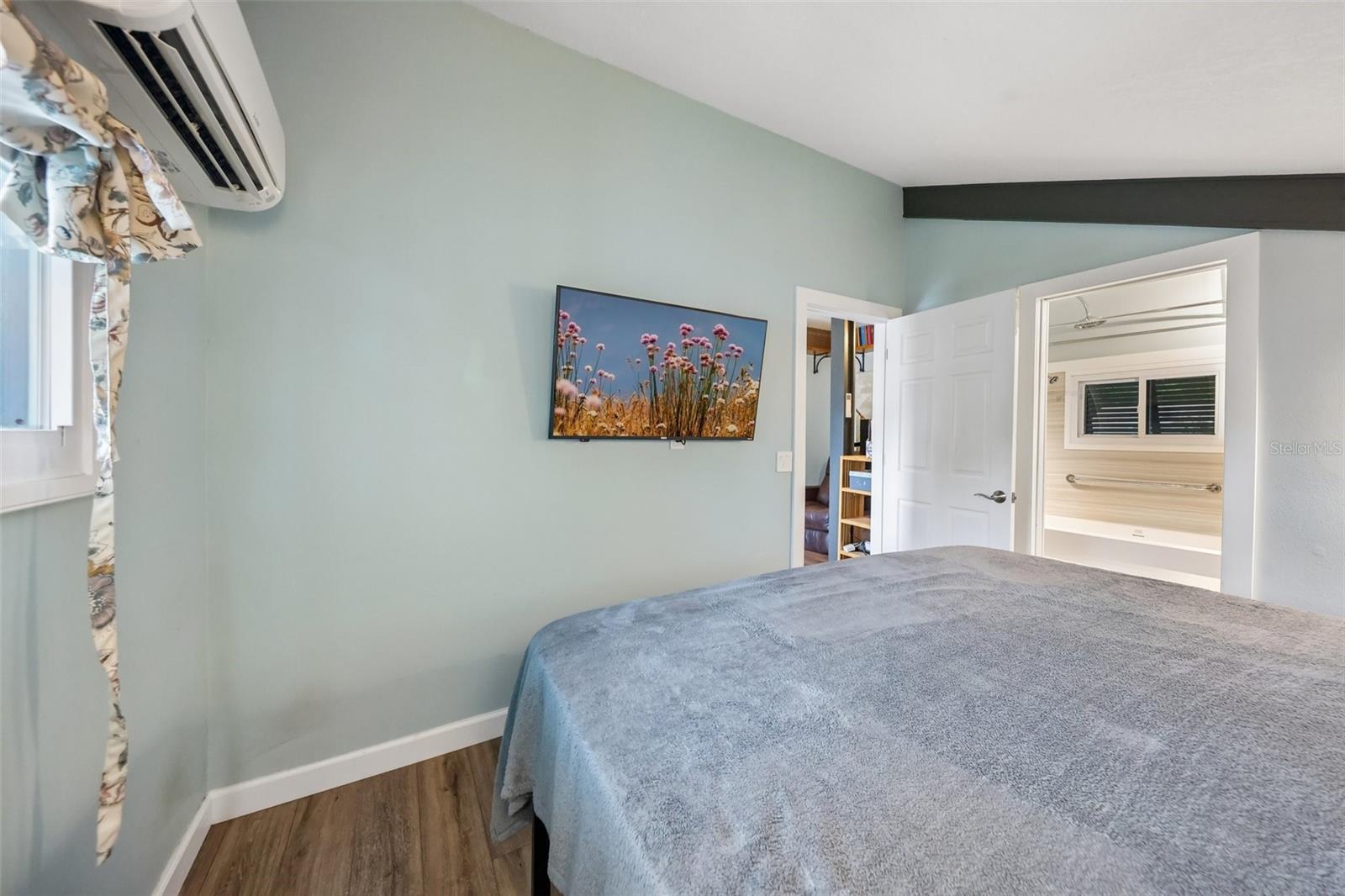 24521 SNAIL RD, ASTOR, FL — photo 32